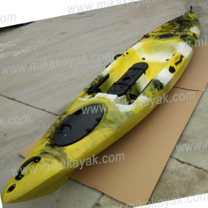 Single Person Cheap Ocean Boat Kayak in China/Plastic Canoe Wholesale (M07)